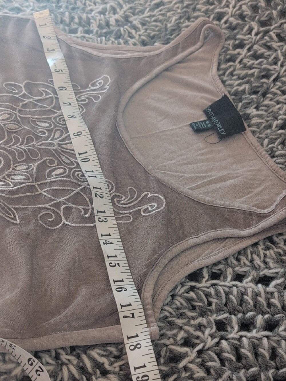 489- Cynthia Rowley Embroidered Sleeveless Tank Top | Blush Pink/beige Feminine - Picture 7 of 8